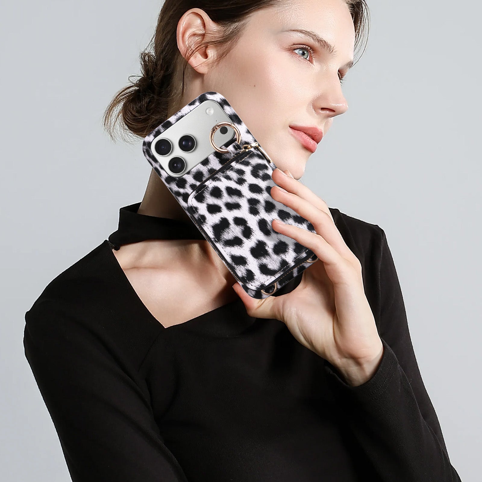 #color_white-leopard