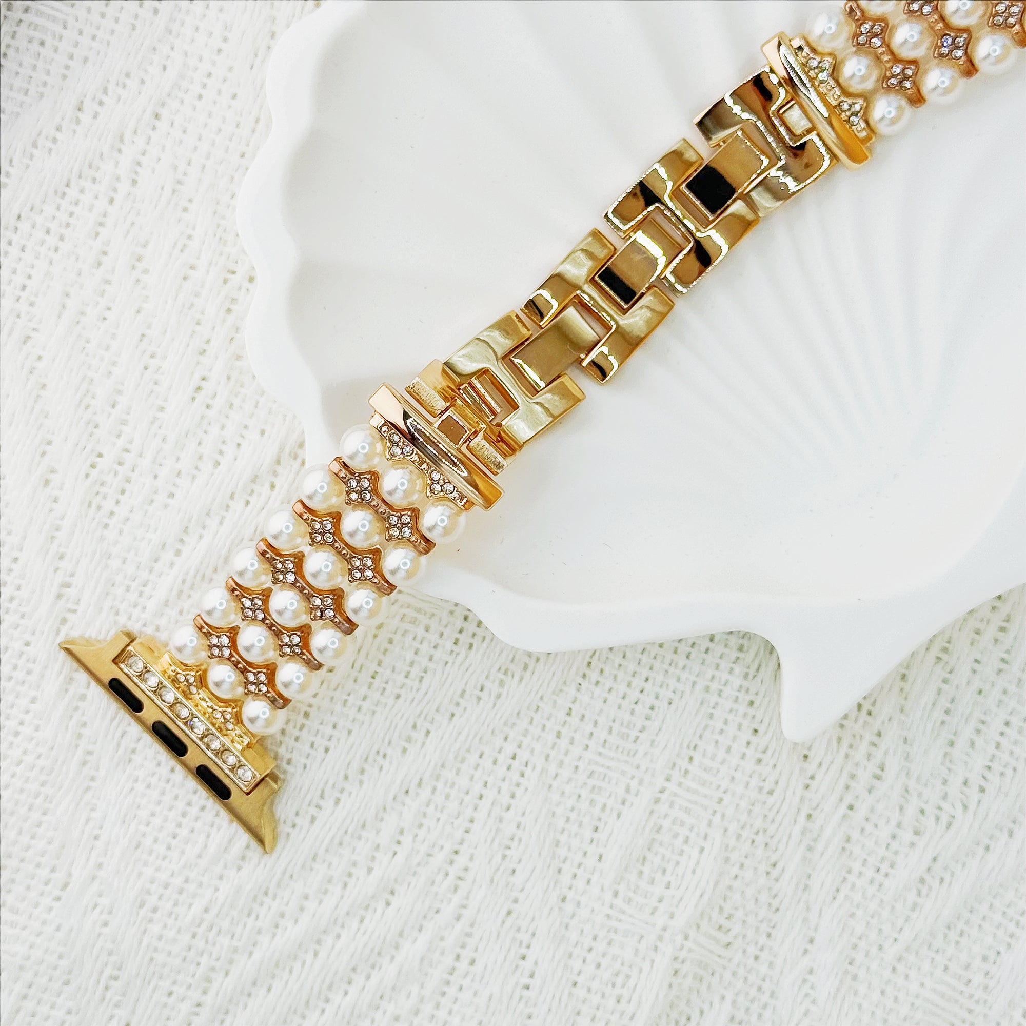 Triple-Pearl Bracelet Band for Apple Watch